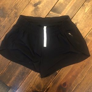 EUC Lululemon Lowrise 4” Tracker Short